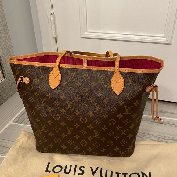 ❌sold❌Louis Vuitton Neverfull MM Pivone Interior! - Picture 2 of 9